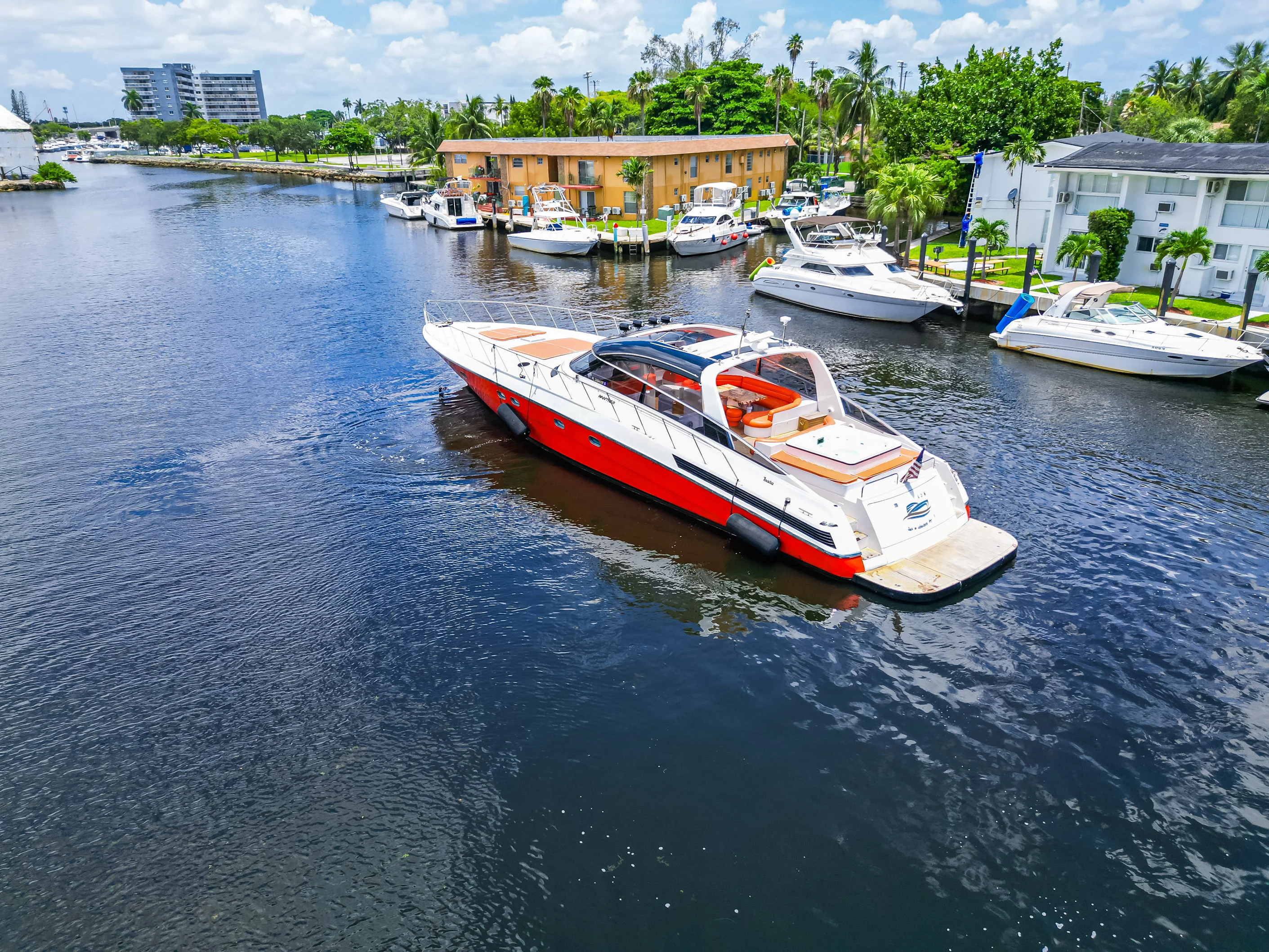 85ft Baia aggressive sport design